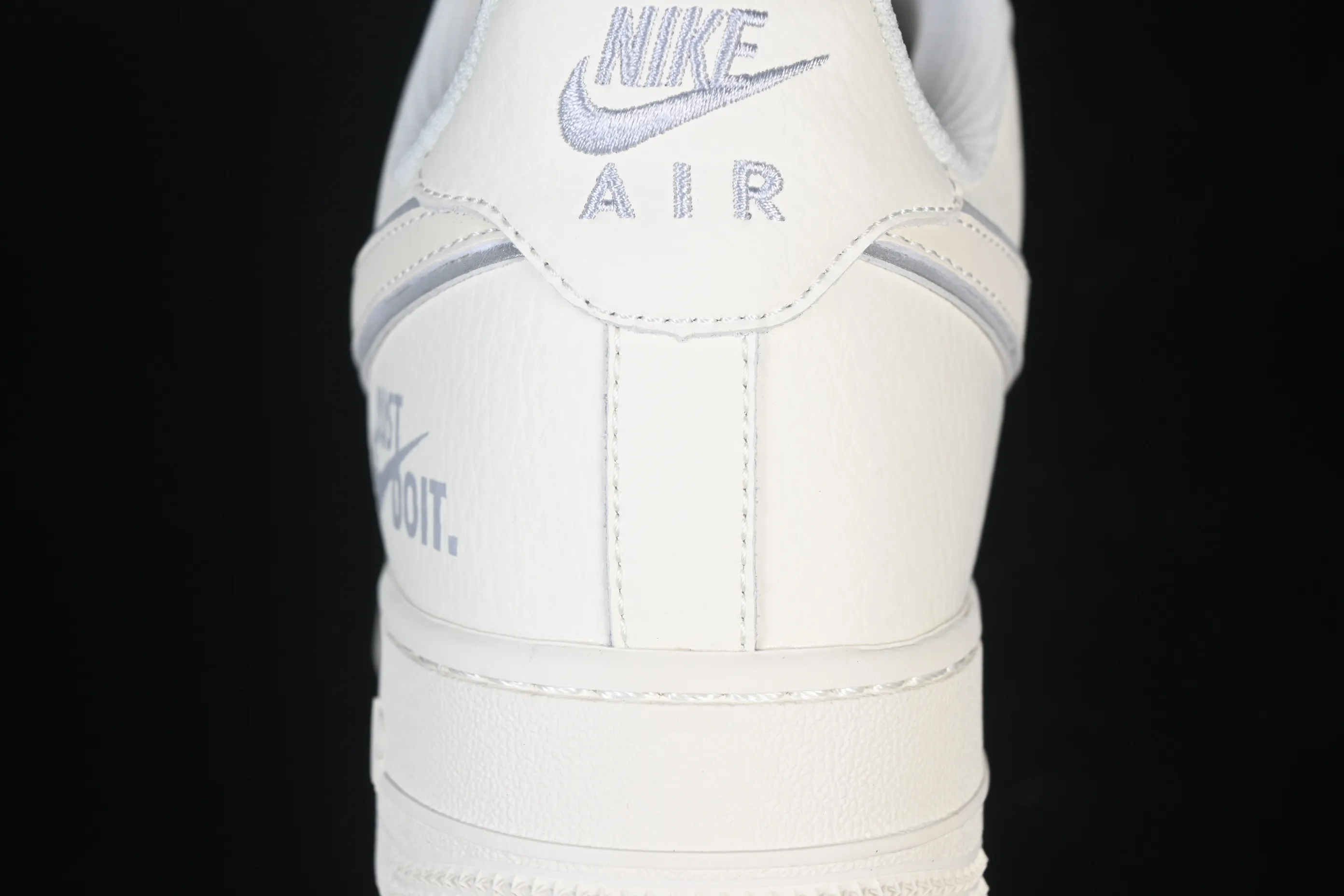 All Categories Nk Air Force 1 Air Force Series Nk Air Force 1 Low Air Force Low Nike Air Force 1'07 Low Red Label Air Force One Low Casual Shoes CS5288-043